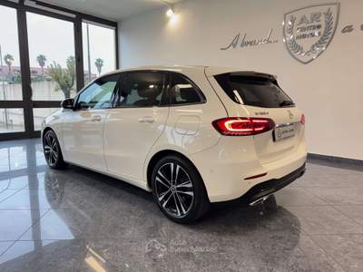Mercedes-Benz Classe B d 1.5 Sport Plus Night Pack Cockpit Cerchi 18 Full Bianco usata Giugliano in Campania