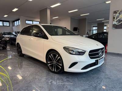 Mercedes-Benz Classe B d 1.5 Sport Plus Night Pack Cockpit Cerchi 18 Full Bianco usata Giugliano in Campania