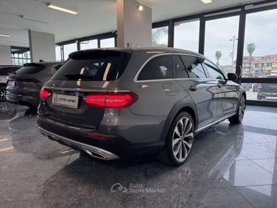 Mercedes-Benz Classe E d Sw 4matic All Terrain Premium Head-Up Full Opt Grigio usata Giugliano in Campania