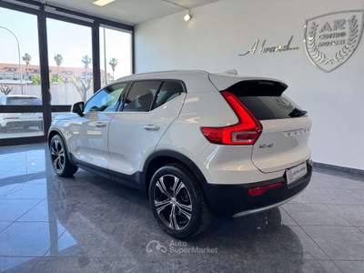 Volvo XC40 1.5 t5 Phev Recharge Inscription Tetto Cockpit Full Bianco usata Giugliano in Campania