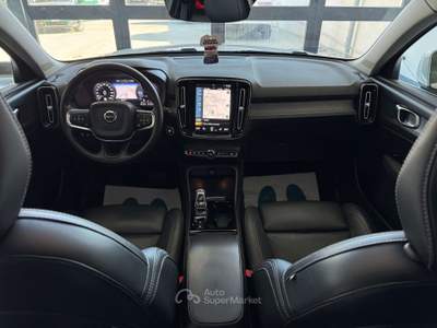 Volvo XC40 1.5 t5 Phev Recharge Inscription Tetto Cockpit Full Bianco usata Giugliano in Campania