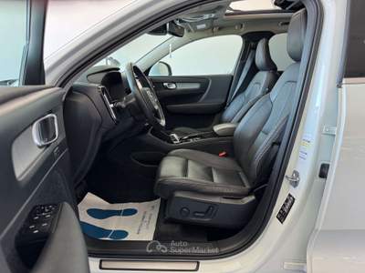 Volvo XC40 1.5 t5 Phev Recharge Inscription Tetto Cockpit Full Bianco usata Giugliano in Campania