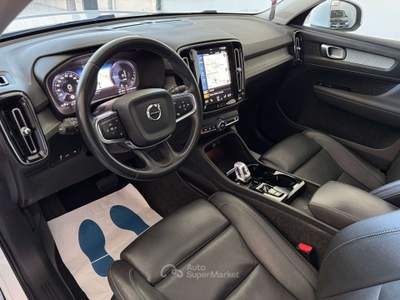 Volvo XC40 1.5 t5 Phev Recharge Inscription Tetto Cockpit Full Bianco usata Giugliano in Campania