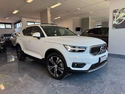 Volvo XC40 1.5 t5 Phev Recharge Inscription Tetto Cockpit Full Bianco usata Giugliano in Campania