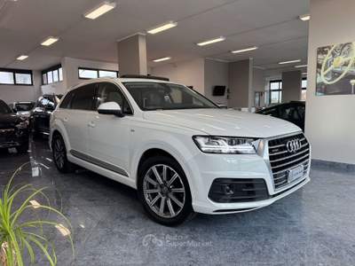 Audi Q7 3.0 tdi Sline S-Line quattro Tetto Matrix Adas Full Bianco usata Giugliano in Campania