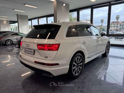 Audi Q7 3.0 tdi Sline S-Line quattro Tetto Matrix Adas Full Bianco usata Giugliano in Campania