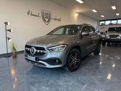 Mercedes-Benz GLA d Sport Plus auto Luci Ambiente Cerchi 18 Stupenda Grigio usata Giugliano in Campania