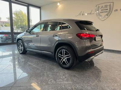 Mercedes-Benz GLA d Sport Plus auto Luci Ambiente Cerchi 18 Stupenda Grigio usata Giugliano in Campania
