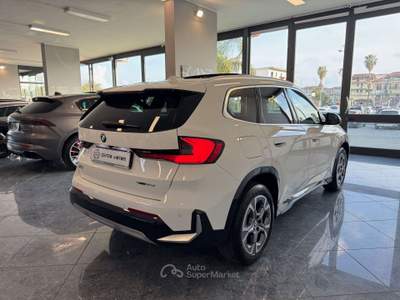 BMW X1 X1 sdrive18d X-Line Edition Signature Tetto 360 Head Bianco usata Giugliano in Campania