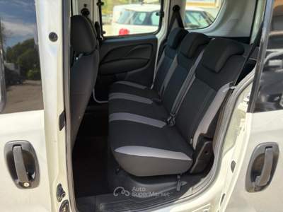 Fiat Doblò 1,3 mjt 95cv Autocarro 5POSTI Bianco usata Pesaro