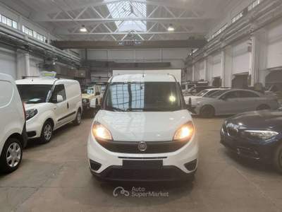 Fiat Doblò Fiat Doblo' Maxi 3 Posti 1.6 105 cv Prezzo + IVA Bianco usata Lecco