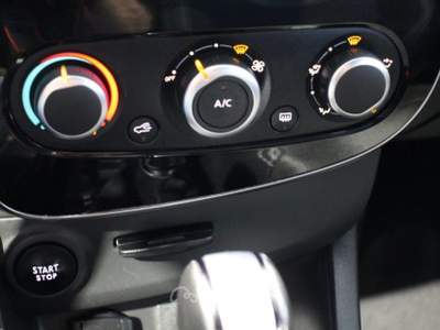 Renault Clio 1.5 dci energy Zen 90cv AUTOMATICA Bianco usata Laives