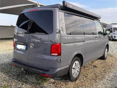 Volkswagen Transporter VOLKSWAGEN COMBI CAMPER 4X4 Grigio usata Cavour