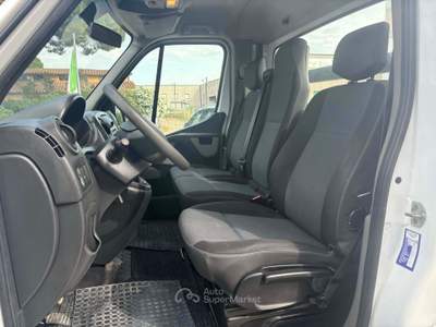 Renault Trucks Master Renault Trucks Master 35 2.3 dCi 170CV PM Pianale Cabinato Bianco usata Castagneto Carducci