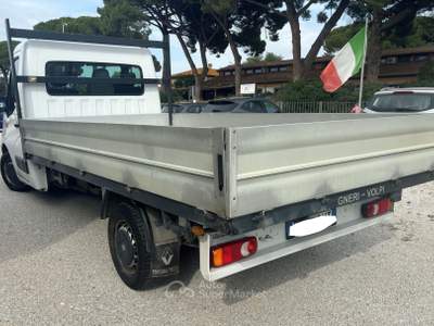 Renault Trucks Master Renault Trucks Master 35 2.3 dCi 170CV PM Pianale Cabinato Bianco usata Castagneto Carducci