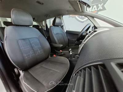 Kia Venga 90cv WGT EX 2010 Argento usata Cerignola