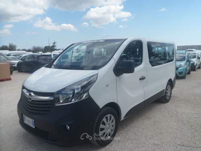 Opel Vivaro 9 posti Bianco usata San Michele Salentino