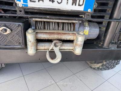 Land Rover Defender Defender 3p 2.0 Country Blu/Azzurro usata Foligno