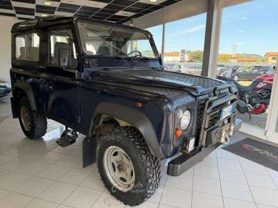 Land Rover Defender Defender 3p 2.0 Country Blu/Azzurro usata Foligno