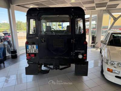 Land Rover Defender Defender 3p 2.0 Country Blu/Azzurro usata Foligno