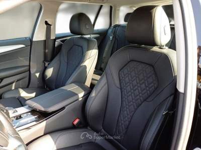 BMW Serie 5 518d BMW SERIE 5 518D BUSINESS MH48V TOURING AUTO STATION WAGON usata Pozzuoli