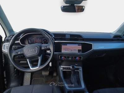 Audi Q3 AUDI Q3 35 TDI S TRONIC BUSINESS SUV usata Bari