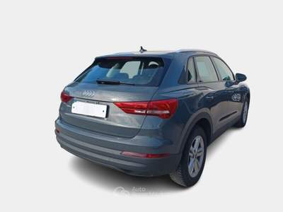 Audi Q3 AUDI Q3 35 TDI S TRONIC BUSINESS SUV usata Bari