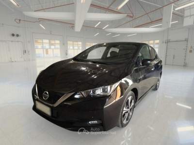 Nissan Leaf NISSAN LEAF BUSINESS 40KWH 5 PORTE BERLINA usata Pozzuoli