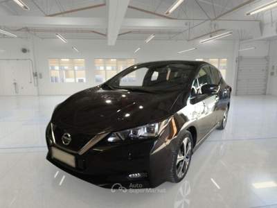 Nissan Leaf NISSAN LEAF BUSINESS 40KWH 5 PORTE BERLINA usata Pozzuoli