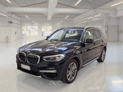 BMW X3 BMW X3 SDRIVE 18D MH48V LUXURY AUTO SUV usata Casei Gerola