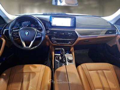 BMW Serie 5 530d BMW SERIE 5 530D XDRIVE 48V 183KW LUXURY AUTO 4 PORTE BERLINA usata Roma