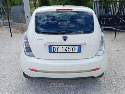 Lancia Ypsilon Argento Ecochic GPL Bianco usata Ponzano Romano