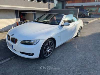 BMW Serie 3 325d Completamente revisionata , gommata nuova , Bianco usata Stra