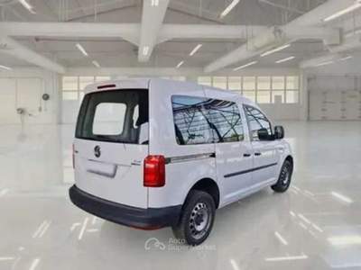 Volkswagen Caddy 2.0 TDI 122 CV N1 5POSTI 4Motion 4x4 - FB270KY Bianco usata Basiliano