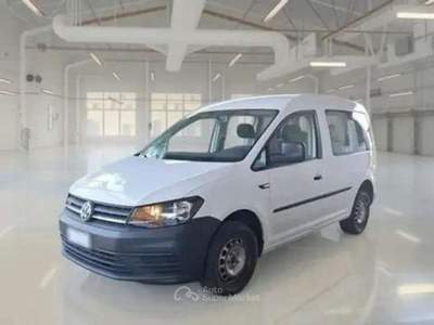 Volkswagen Caddy 2.0 TDI 122 CV N1 5POSTI 4Motion 4x4 - FB270KY Bianco usata Basiliano