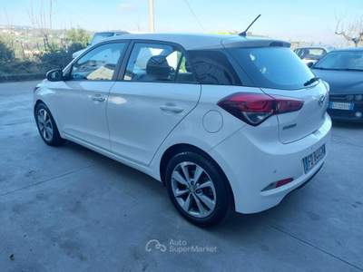 Hyundai i20 hyundai i 20 1.2 benzina 84 cv style Bianco usata Mirabella Eclano