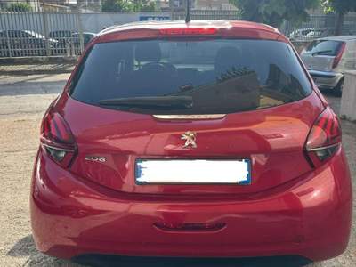 Peugeot 208 1° serie PureTech 82 5p. GPL Allure Lilla usata Afragola