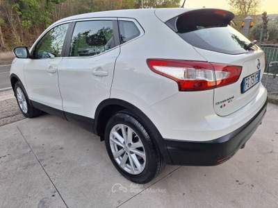 Nissan Qashqai Nissan qashqai 1.5 dci 110 cv Bianco usata Mirabella Eclano