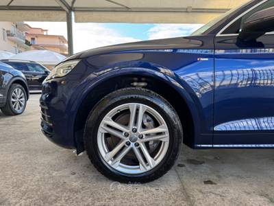 Audi Q5 QUATTRO S TRONIC S LINE EDITION - MY19 Blu/Azzurro usata Qualiano