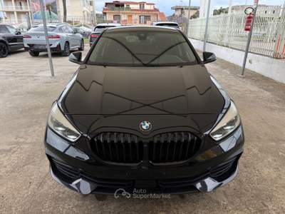 BMW Serie 1 116d 116 d 5p. AUT. DARK NIGHT - MY21 Nero usata Qualiano