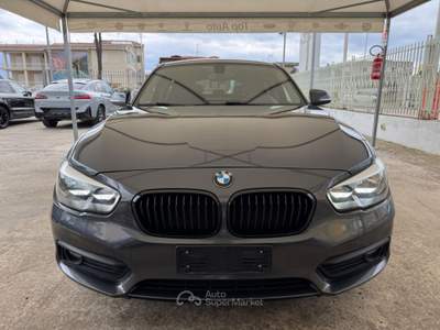 BMW Serie 1 116d SERIE 116 116d 5p. SPORT - MY16 Grigio usata Qualiano