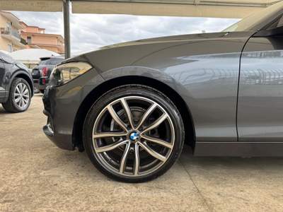 BMW Serie 1 116d SERIE 116 116d 5p. SPORT - MY16 Grigio usata Qualiano