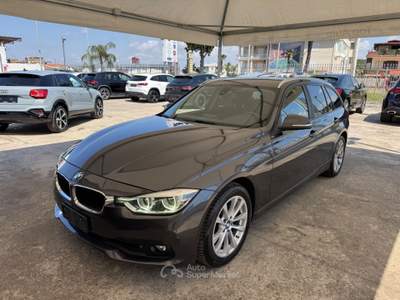BMW Serie 3 318d 318 d AUTO TOURING LUXURY - MY19 Grigio usata Qualiano