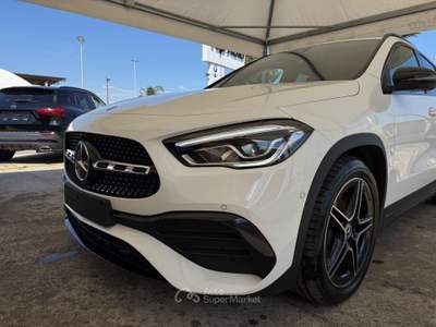 Mercedes-Benz GLA AUTOMATIC. PREMIUM AMG -MY23 Bianco usata Qualiano