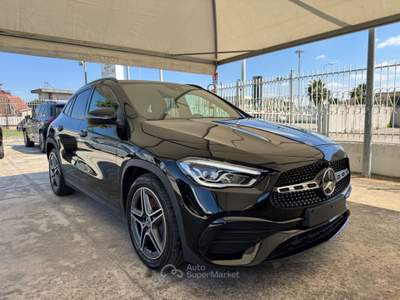 Mercedes-Benz GLA AUTOMATIC. PREMIUM AMG Nero usata Qualiano