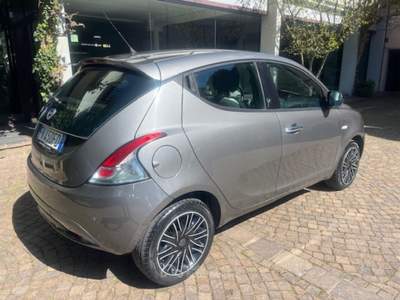 Lancia Ypsilon 1.2 5 Porte Euro 6b Grigio usata ROSà