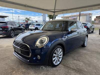 MINI Clubman 1.5 COOPER D 5p. AUT. HYPE - MY17 Blu/Azzurro usata Qualiano