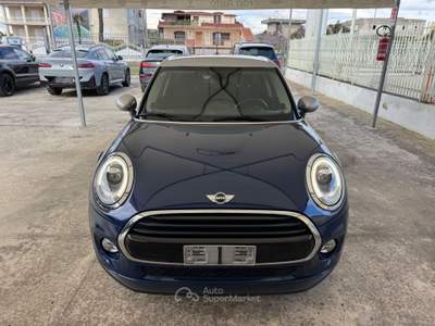 MINI Clubman 1.5 COOPER D 5p. AUT. HYPE - MY17 Blu/Azzurro usata Qualiano