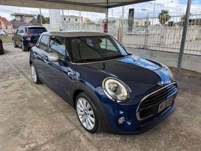 MINI Clubman 1.5 COOPER D 5p. AUT. HYPE - MY17 Blu/Azzurro usata Qualiano