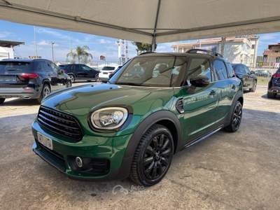 MINI Cooper D COUNTRYMAN AUT. - MY19 Oro usata Qualiano